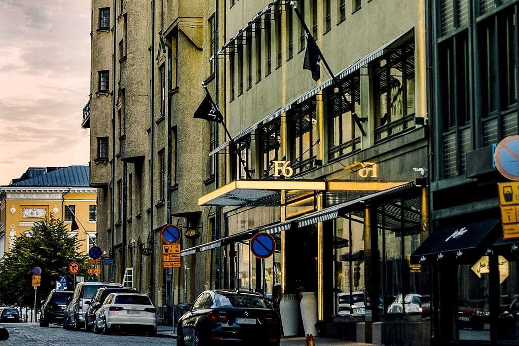 Hotelli-F6